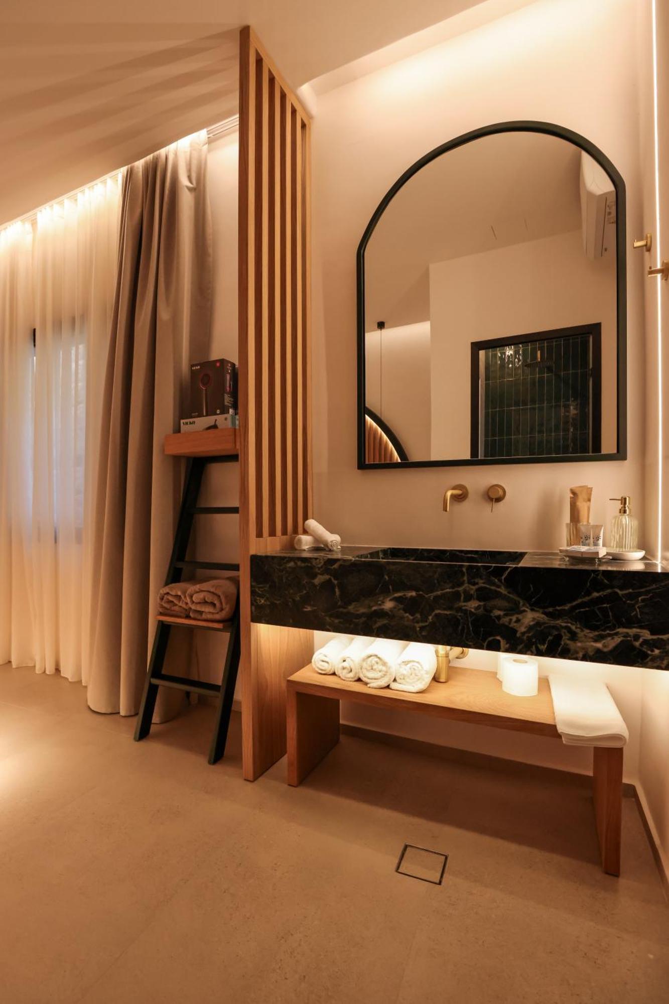 Plintri Queen Kalliopi Suites מראה חיצוני תמונה